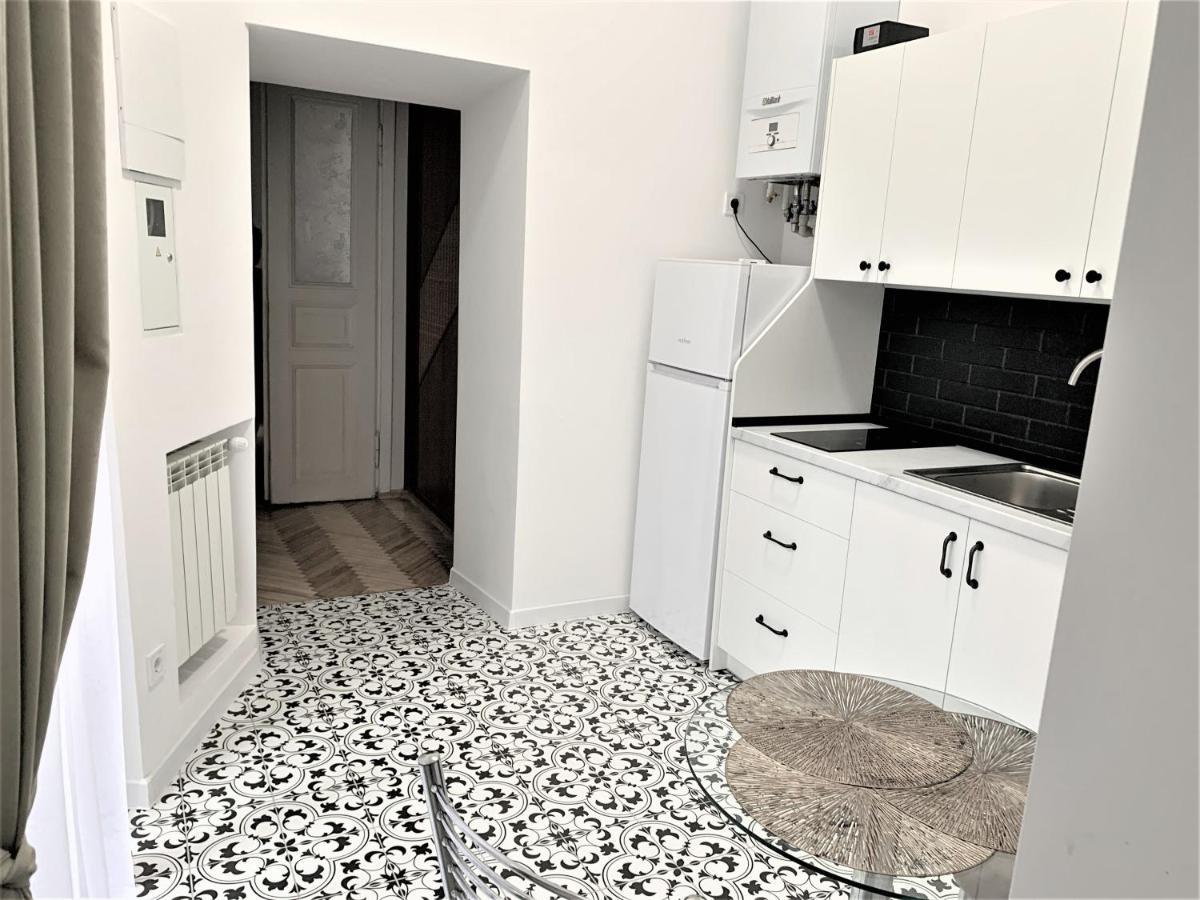 Glorious Apartment Near The Old City Lviv Extérieur photo