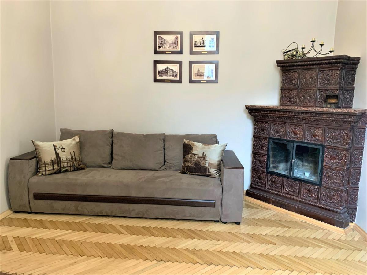 Glorious Apartment Near The Old City Lviv Extérieur photo