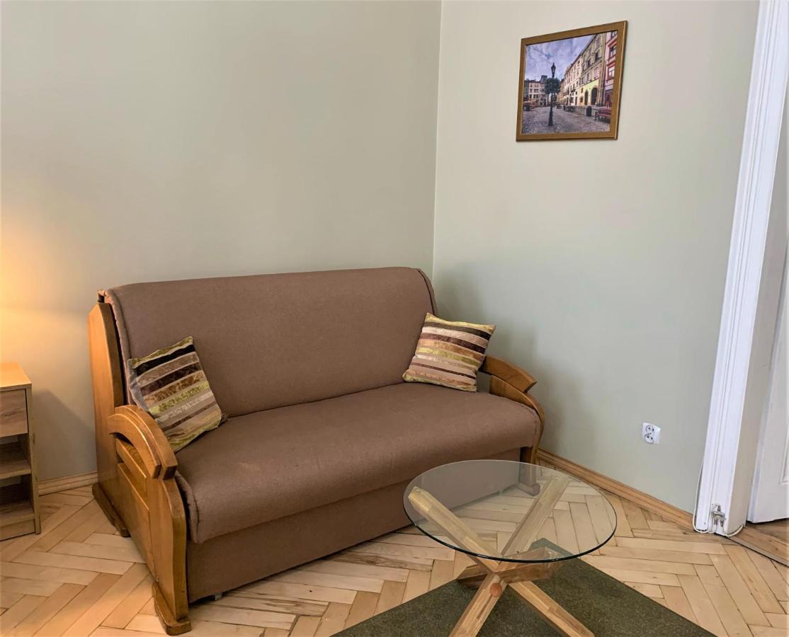 Glorious Apartment Near The Old City Lviv Extérieur photo