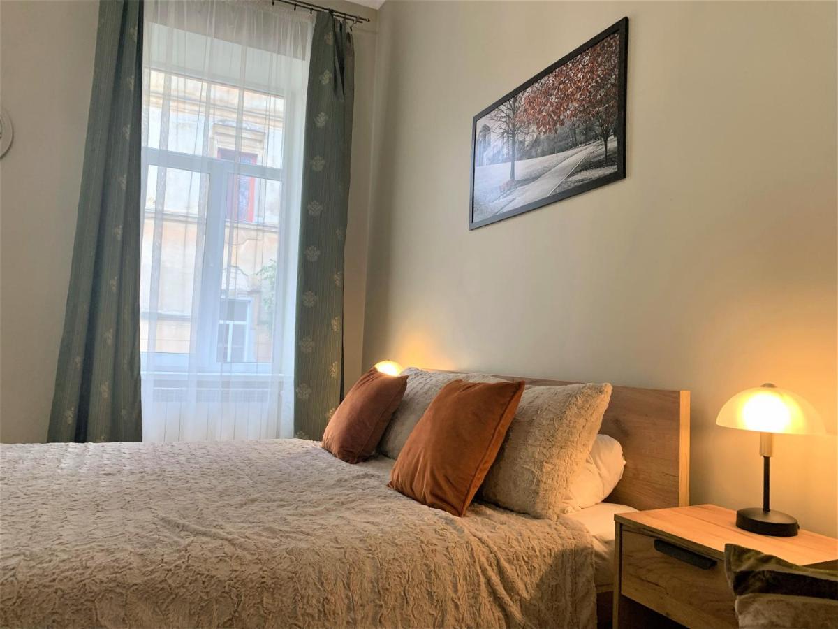 Glorious Apartment Near The Old City Lviv Extérieur photo